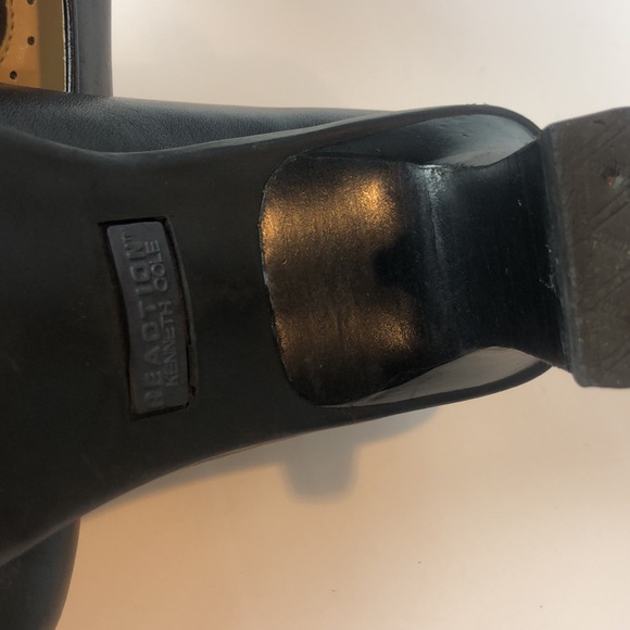 Kenneth Cole Reaction black square to pump - Picture 8 of 10